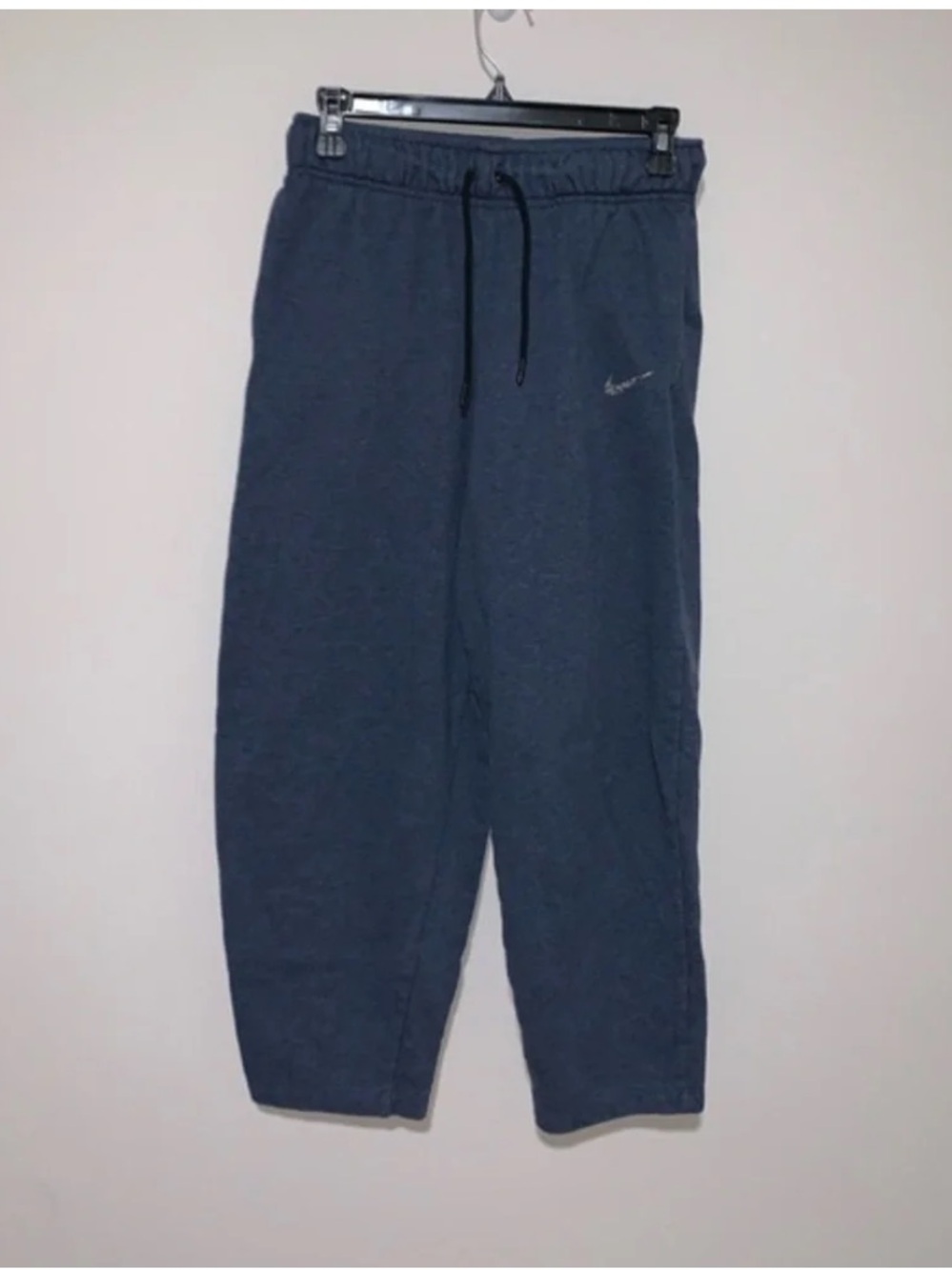 Navy blue Nike sweatpants cropped Small with pockets